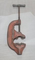 RIDGID 2 in. to 4 in. Model 44-S Heavy-Duty Pipe Cutter 4-S