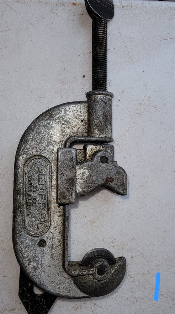 General Tools No. 122 Screw Feed Pipe Cutter 122 MPN Metal Cutting Tool USA