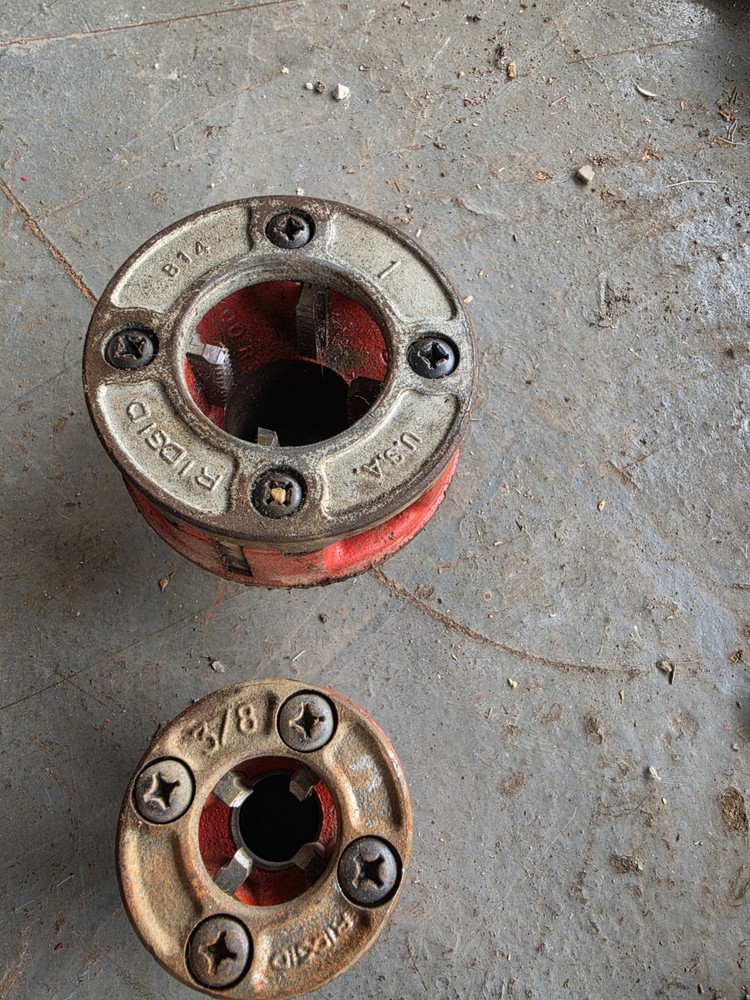 RIDGID 1&rdquo; And 3/8&Prime; OO-R Hand Threader Die Head