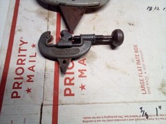 Rigid Pipe Cutter #000 1/8&Prime; to 1&Prime; OD Pipe Cutter& #20 5/8-2 1/8