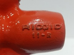 RIDGID 11 R BSPT MANUAL PIPE THREADER SET WITH RATCHET USA ACCESSORIES AS SHOWN
