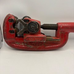 Reed MFG Co Pipe Cutter 1/2-2 Red Heavy Duty Plumbing Tool No. 2 4 Wheel Cutter