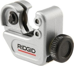 RIDGID 32975 Model 103 Close Quarters Tubing Cutter, 1/8-inch Small, Silver