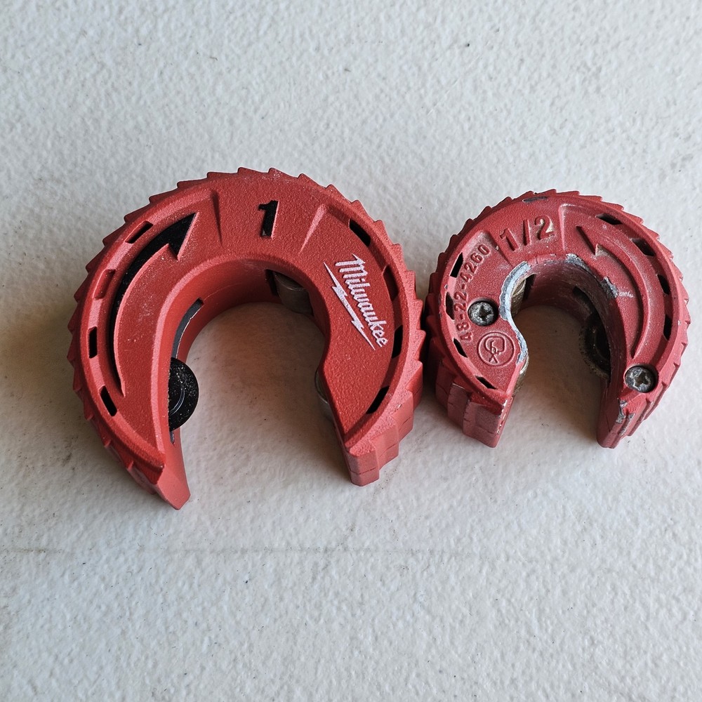 Milwaukee Close Quarters Tubing Cutters 1&Prime; & 1/2&Prime; USED