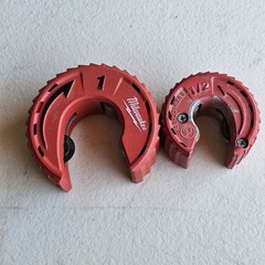 Milwaukee Close Quarters Tubing Cutters 1&Prime; & 1/2&Prime; USED