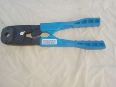 SharkBite 865896 1/2&Prime; PEX Crimp Tool Includes 1/2 Inch Dies Works Great **READ**