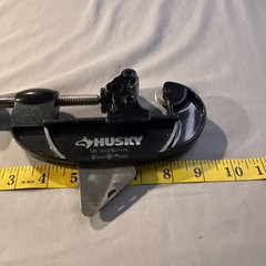 Husky Manual Ratcheting Quick-Release Tube Cutter Black 2-1/8&Prime; 1000 002 732