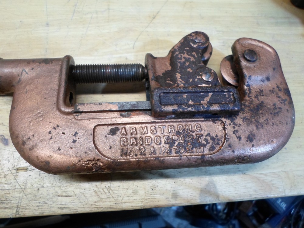 Nice Heavy Duty Armstrong BridgePort No. 2A (1/8 to 2 in) Pipe Cutter Tool- USA