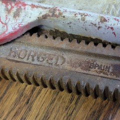 Super-ego 102-24 Drop Forged Pipe Wrench 24&Prime; Heavy Duty Industrial Quality Spain