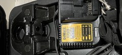 DEWALT DCE200M2K 20V Cordless Plumbing Pipe Press Tool w/ Crimping Heads/60V BAT