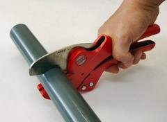 MCC VC-42ED VC-0342 PVC Pipe Cutter Quick Clean Cut, 42mm Capacity Made in Japan