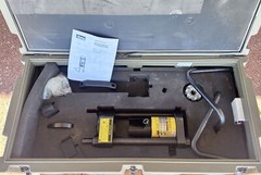 Parker KarryKrimp Portable Hydraulic Crimper with Stand and 1/2&Prime; Hose Die