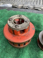 Ridgid Model 12-R, 1 1/2&Prime; NPT Die Head & 3/4&rdquo; Die Head
