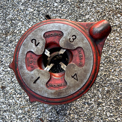 Ridgid Pipe Threader No. 65-RA Threads 1&Prime; TO 2&Prime; Pipe