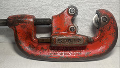 Vintage RIDGID Pipe Cutter No. 2 Heavy Duty 1/8&Prime; To 2&Prime; Ridge Tool Co No 1-2