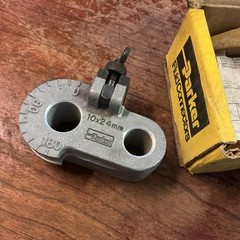 Parker 820090-10mm 10X24 Metric Radius Block (new)