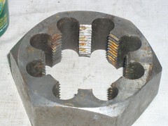 USED 2-7/8-8 IN INCH NPT HEX CARBON STEEL RE-THREADING TAPERED DIE