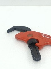 RIDGID 632-31305 9.5&Prime; OFFSET HEX WRENCH&ndash;HEAVY DUTY STEEL PIPE WRENCH&ndash;MADE IN USA