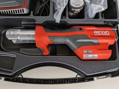 RIDGID RP 115 Mini Press Tool Kit 1/2 in to 3/4 Copper Stainless and 1 Battery