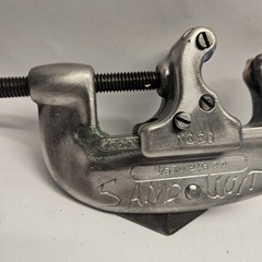 Vintage RIGID No. 20 Tubing Pipe Cutter 5/8 &ndash; 2 1/8