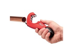 Milwaukee 48-22-4252 Constant Swing Tubing Cutter 1-1/2&Prime; 7&Prime; L Red Red