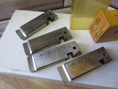 RIDGID Bolt Dies 500B 1/4-20 N.C. &ndash; R.H. High Speed with Box Super Nice Item