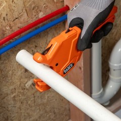 Klein Tools 50044 Precision Ratcheting PVC Pipe Cutter, 1 1/4&Prime;