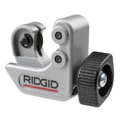 Versatile Close Quarters Tubing Cutter for Copper & Plastic &ndash; Lightweight Design