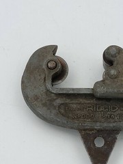 VINTAGE THE RIDGE TOOL CO. RIDGID NO. 000 &ndash; 1/8 TO 1&Prime; O.D PIPE CUTTER