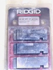 RIDGID 47745 1/2&Prime; to 3/4&Prime; &ndash; 14 NPT Universal Dies Alloy RH #1