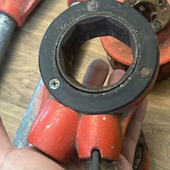 Ridgid 12-R Pipe Threader Die Head W Ratchet 5 Dies Lot Sold As Shown Untested