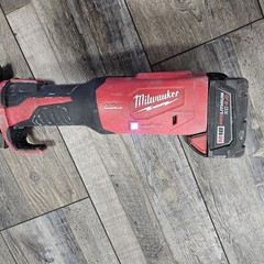 Used &ndash; Milwaukee 2922-20 M18 Force Logic Press Tool with One-Key W/ Bat Clamp