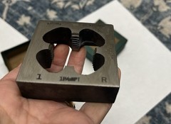 VINTAGE GREENFIELD 1&Prime;-11 1/2 NPT SQUARE PIPE DIE MADE IN USA Carbon Steel