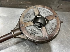Used Surplus RIDGID 65-R ADJUSTABLE THREADER DIE HEAD 1-2&Prime;. Item ID 2