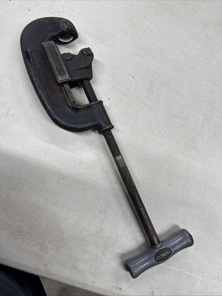 Rigid Pipe Cutter Tool Heavy Duty No. 1-2 1/8 in To 2 in