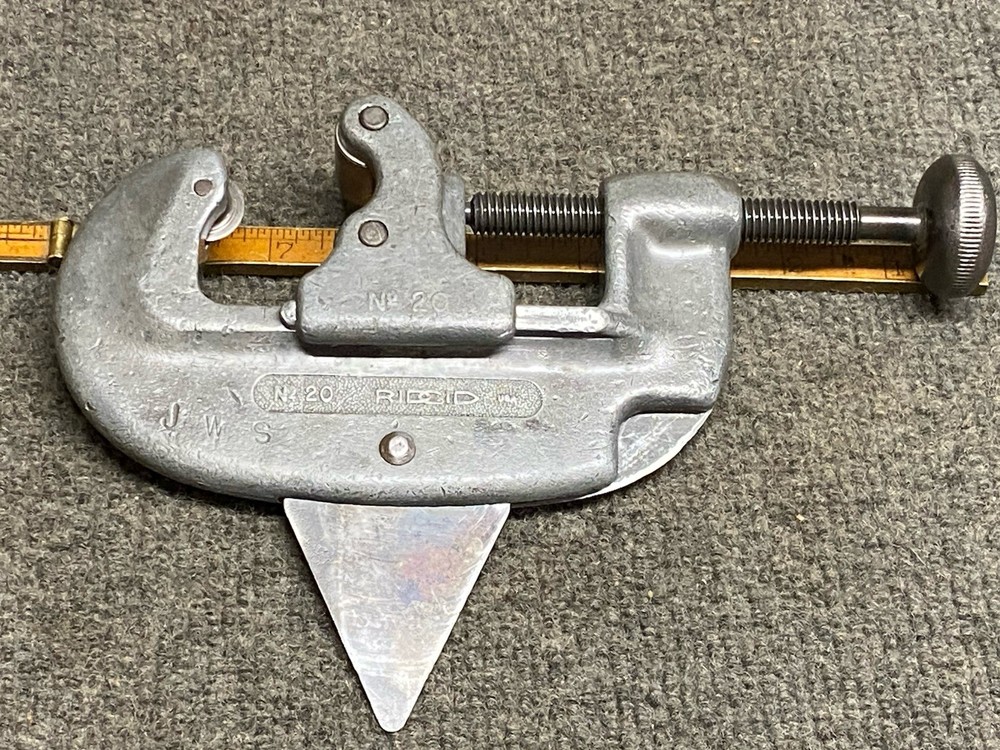 RIDGID No. 20 Tube Cutter 5/8&Prime; to 2 1/8&Prime; O.D. Clean And Oiled Pat Pend USA Early