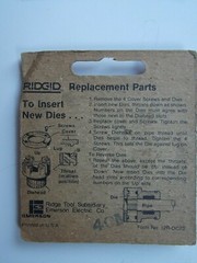 RIDGID 1/4&Prime; NPT 12-R PIPE THREADING DIES REVERSIBLE 111-R 11-R 00-R 37815 RED