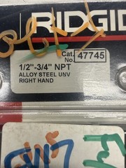 RIDGID 47745 1/2&Prime; to 3/4&Prime; &ndash; 14 NPT Universal Dies Alloy RH NEW