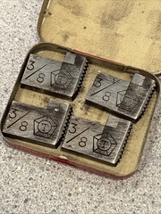 Vintage Set of 4 Toledo Pipe Threading 3/8&Prime; Dies # 00-30 in Metal Tin Box Nice!