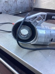 RIDGID 690 Hand Held Pipe Threading Machine With 6 Dies