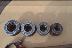 RIDGID #12-R THRESDER with 4 PIPE DIES USA &ndash; 1&Prime; 1-1/4&Prime; 1-1/2&Prime;, 2&Prime;