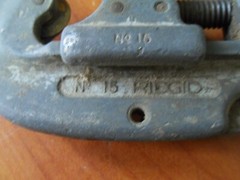 VINTAGE THE RIDGE TOOL CO. RIDGID NO. 00 3/16 TO 1 1/8&Prime; O.D PIPE CUTTER
