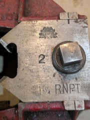 Vintage GTD Greenfield Pipe Threader No. R3 w/ Set of 1-1/4&Prime; Dies