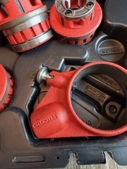 RIGID 12R Exposed Ratchet Pipe Threader Set W/9 Dies & Case / FREE SHIPPING