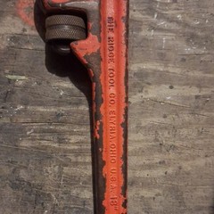 RIDGID 18 in Heavy Duty Straight Pipe Wrench Alloy Steel 2 1/2 in Capacity