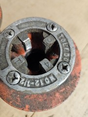2 Toledo Manual Ratcheting Die Threading Head No. 12 Size: 2&Prime; And 1/2&Prime;