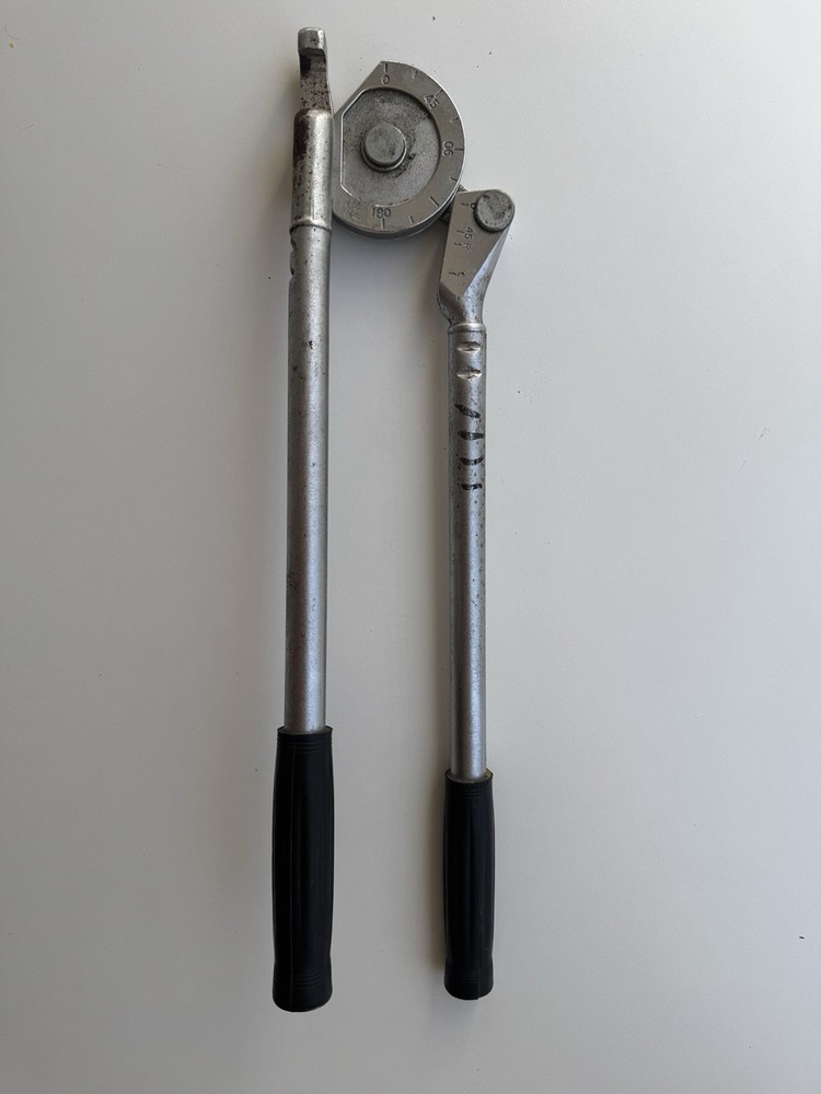 Manual Tubing / Pipe Bender Tool &ndash; Adjustable 0-180&deg; Angle Bending