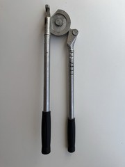 Manual Tubing / Pipe Bender Tool &ndash; Adjustable 0-180&deg; Angle Bending