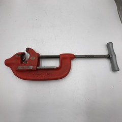 RIDGID 32840 Model 4-S Heavy-Duty Pipe Cutter 2-in to 4-in Steel Pipe Cutter