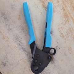 New SharkBite 1/2&Prime; And 3/4&Prime; Compact PEX Crimp Tool 22978Z